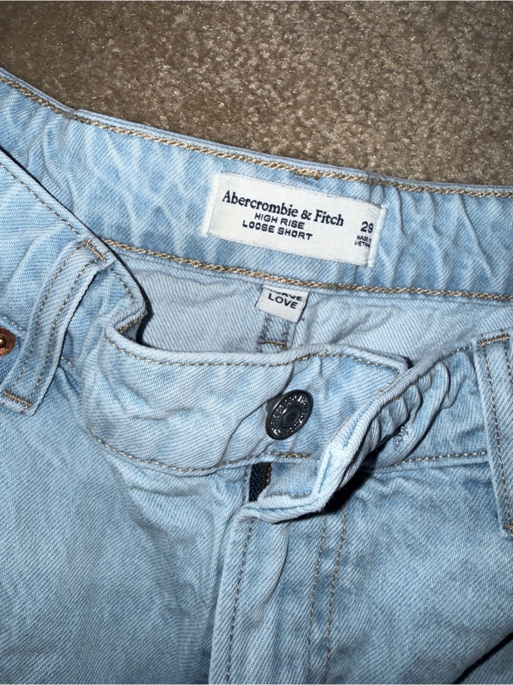 Abercrombie Curve Love high rise loose short - 29 - Picture 4 of 6